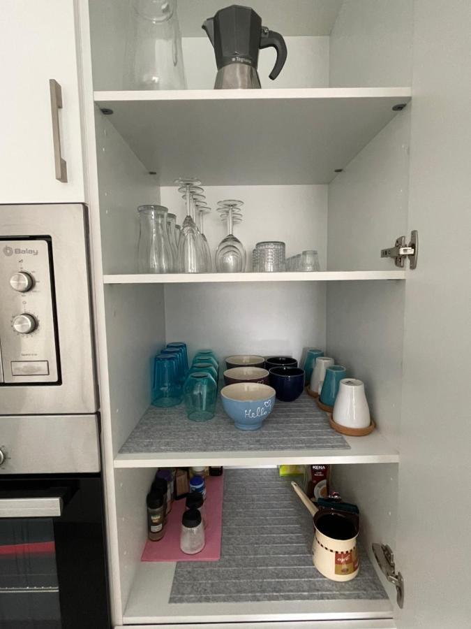 Modern 2-Bedroom Apartment With Stunning View アデヘ エクステリア 写真